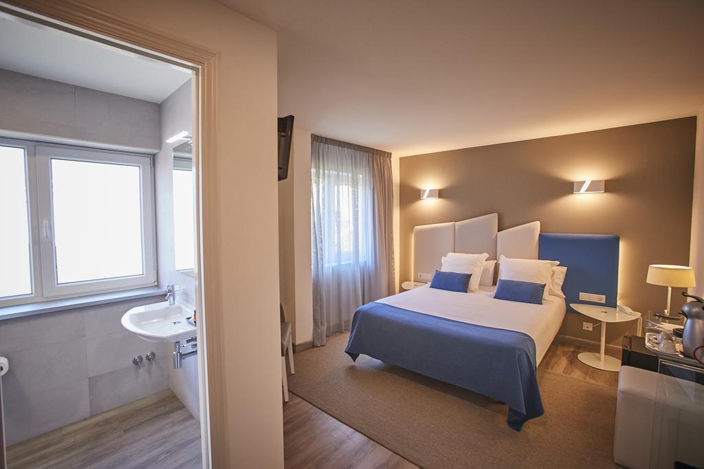 Hotel Boa Vista Viveiro Bagian luar foto