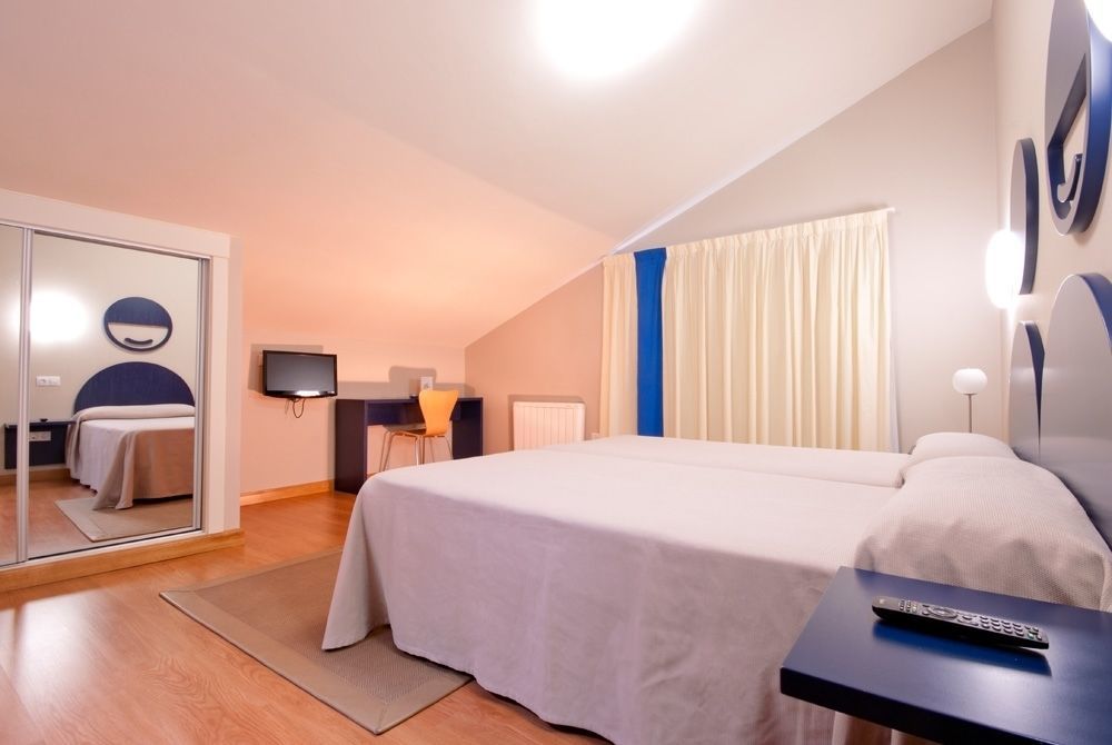 Hotel Boa Vista Viveiro Bagian luar foto