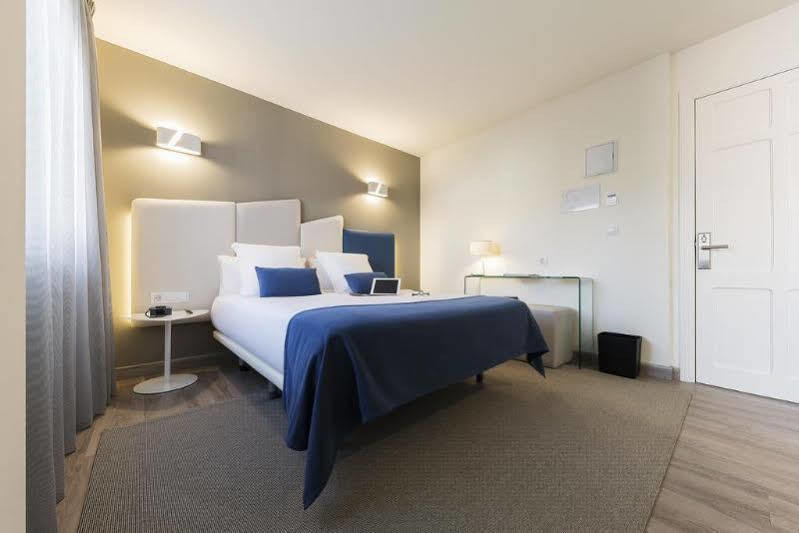 Hotel Boa Vista Viveiro Bagian luar foto